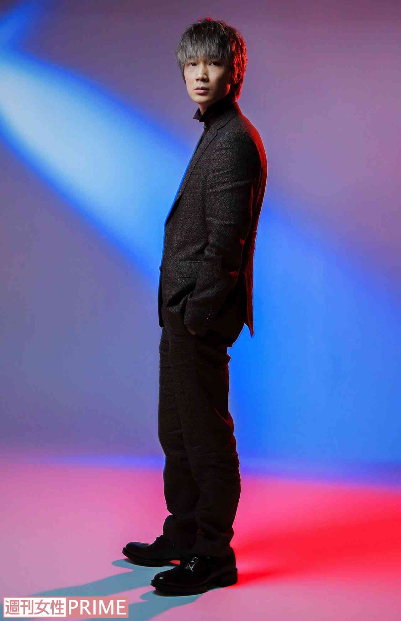 綾野剛“ラーメン”に思わず涙 佐藤健との食事制限では「愛情が芽生えた」