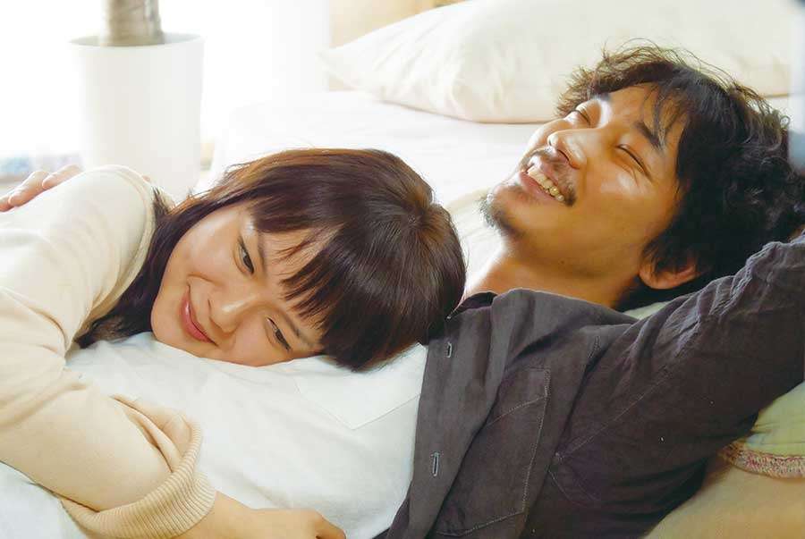 綾野剛“ラーメン”に思わず涙 佐藤健との食事制限では「愛情が芽生えた」