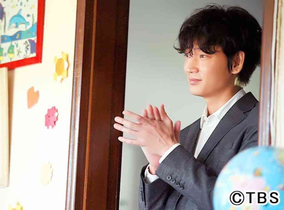 綾野剛“ラーメン”に思わず涙 佐藤健との食事制限では「愛情が芽生えた」