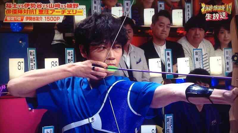 綾野剛“ラーメン”に思わず涙 佐藤健との食事制限では「愛情が芽生えた」