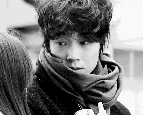 綾野剛“ラーメン”に思わず涙 佐藤健との食事制限では「愛情が芽生えた」