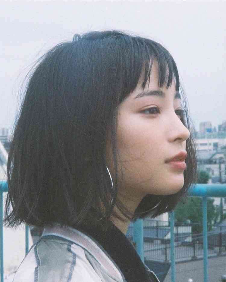 【画像】美しい横顔が集まるトピ