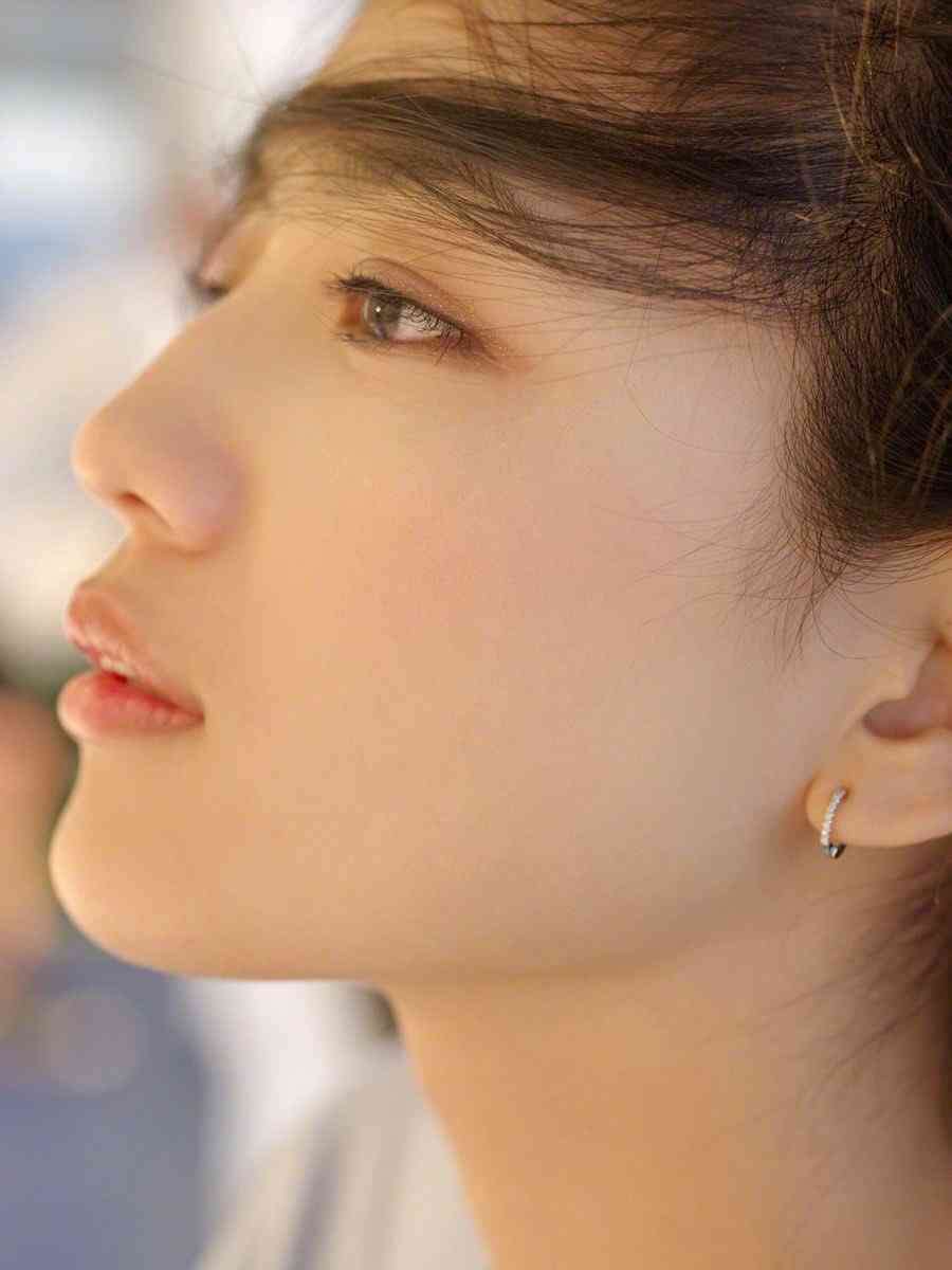 【画像】美しい横顔が集まるトピ