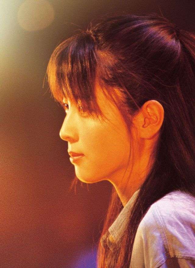【画像】美しい横顔が集まるトピ