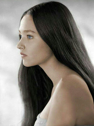 【画像】美しい横顔が集まるトピ