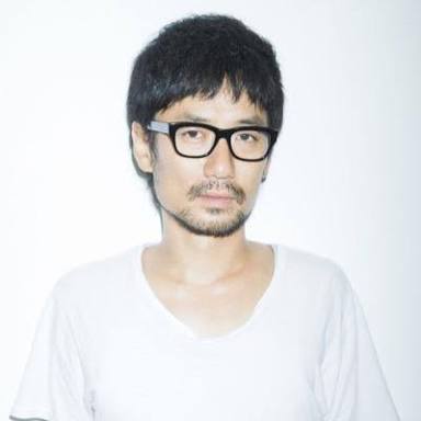 “秋でもTシャツおじさん”に女性から「キモい」の声…男性が反論、ファッション関係者のアドバイスも