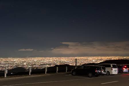 地元では有名な場所をひたすら上げていくトピ