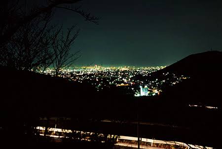 地元では有名な場所をひたすら上げていくトピ