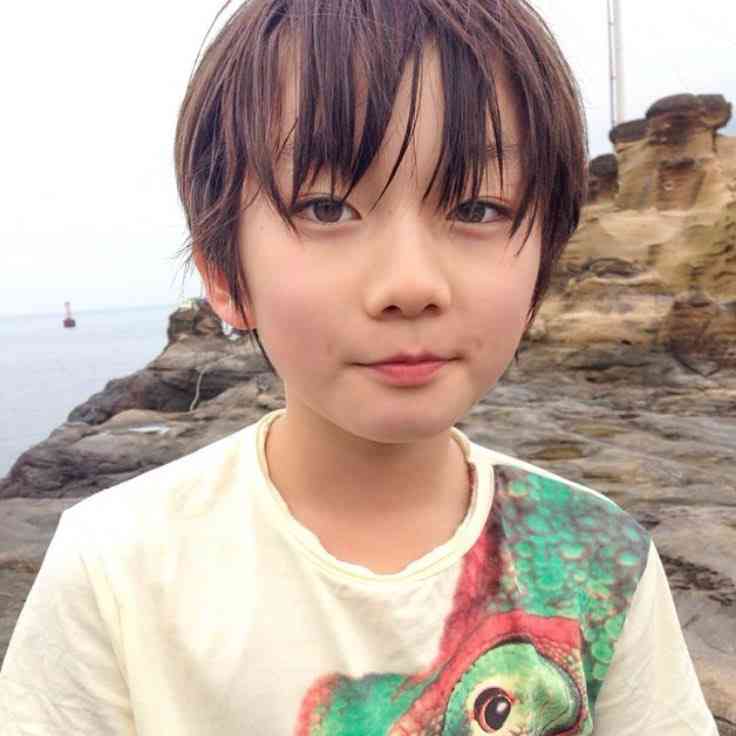 台湾に住む日本人の兄弟が「美少年すぎる」と世界中で話題に
