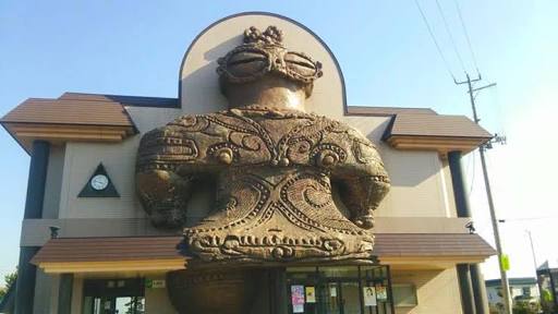 地元の観光地や名産品の画像を貼って、分かった人が答えるトピ