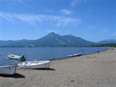 地元の観光地や名産品の画像を貼って、分かった人が答えるトピ