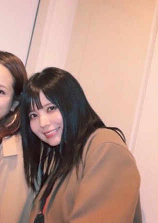 益若つばさ、黒髪でぷっつん前髪にイメチェン? 整形疑惑が出るほどの変貌が話題に