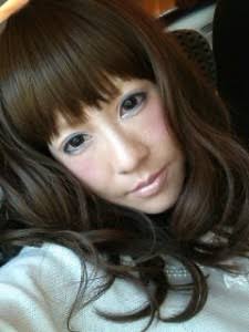 益若つばさ、黒髪でぷっつん前髪にイメチェン? 整形疑惑が出るほどの変貌が話題に