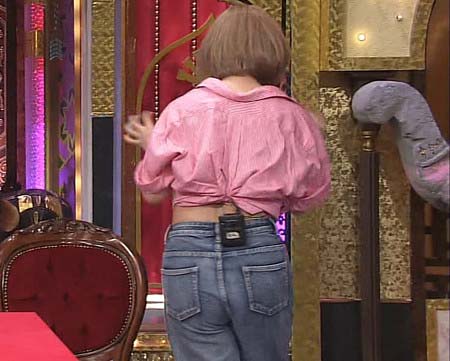浜崎あゆみ、中止となった宮城公演の振替案内がでるも不満の声が渦巻く