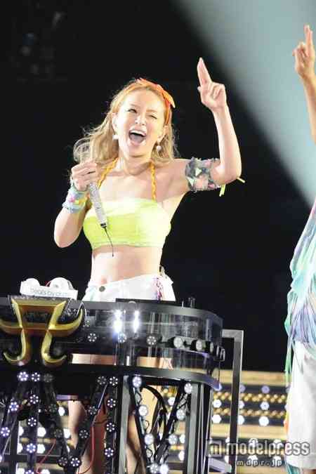 浜崎あゆみ、中止となった宮城公演の振替案内がでるも不満の声が渦巻く