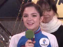 平昌五輪の金メダル候補、メドベージェワ右足骨折