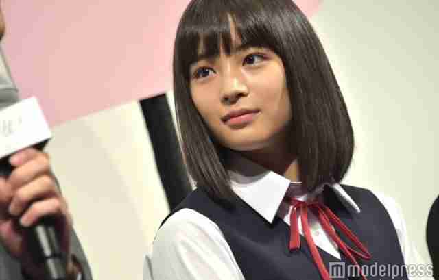 広瀬すず、寝顔も犬と戯れている姿も可愛すぎ！