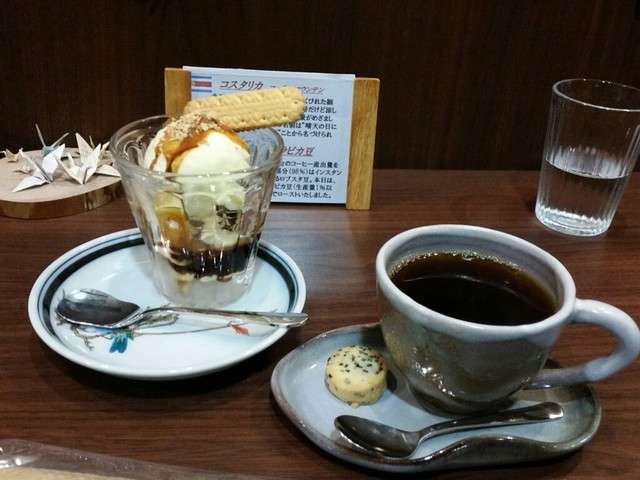 【画像】コーヒーとスイーツ