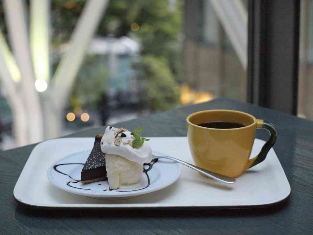 【画像】コーヒーとスイーツ
