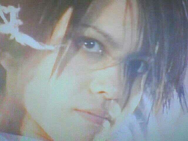 “クロロ”HYDE、神戸に光臨！ファン興奮のVAMPSアリーナ公演初日