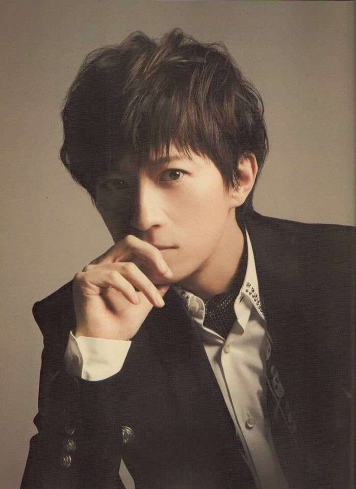 “クロロ”HYDE、神戸に光臨！ファン興奮のVAMPSアリーナ公演初日