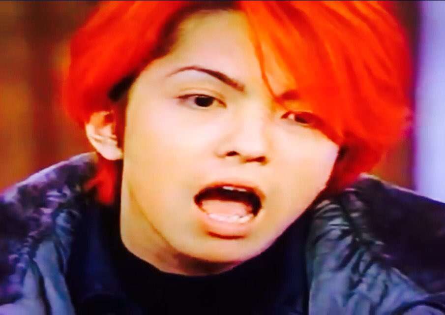 “クロロ”HYDE、神戸に光臨！ファン興奮のVAMPSアリーナ公演初日