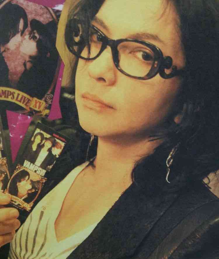 “クロロ”HYDE、神戸に光臨！ファン興奮のVAMPSアリーナ公演初日