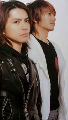 “クロロ”HYDE、神戸に光臨！ファン興奮のVAMPSアリーナ公演初日