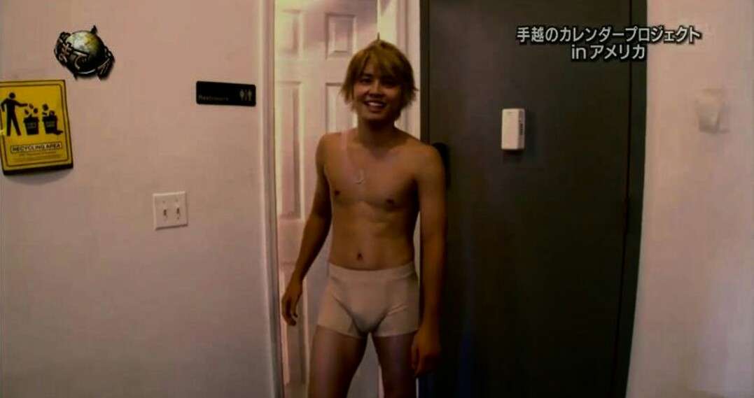 “クロロ”HYDE、神戸に光臨！ファン興奮のVAMPSアリーナ公演初日