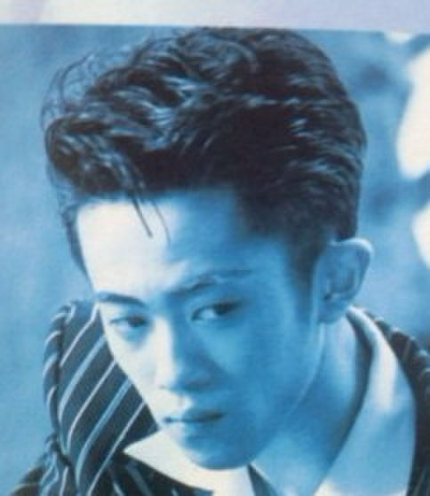 “クロロ”HYDE、神戸に光臨！ファン興奮のVAMPSアリーナ公演初日