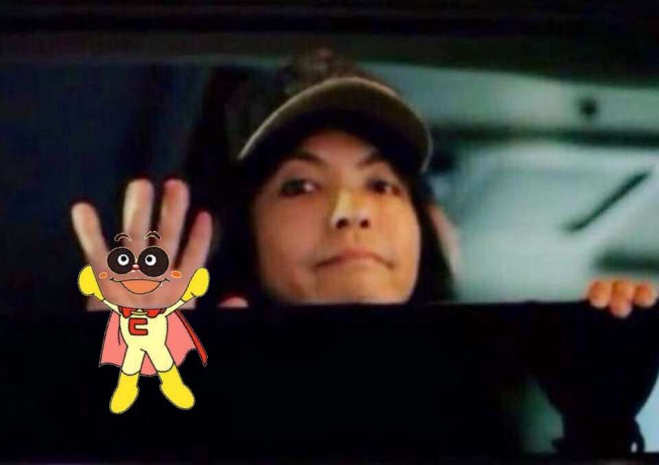 “クロロ”HYDE、神戸に光臨！ファン興奮のVAMPSアリーナ公演初日