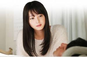 乃木坂46白石麻衣、大ヒット写真集“続編グラビア”が「女神すぎる」と話題