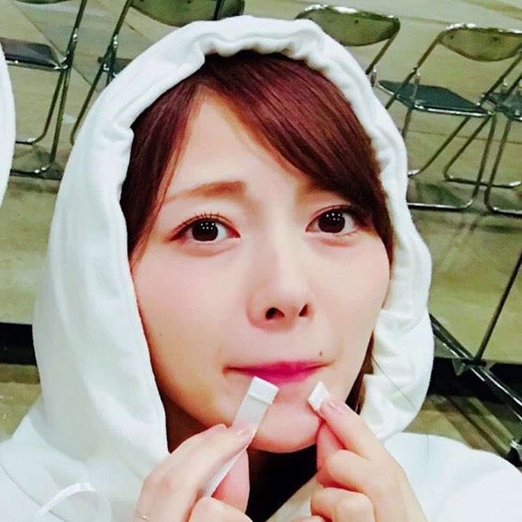 乃木坂46白石麻衣、大ヒット写真集“続編グラビア”が「女神すぎる」と話題