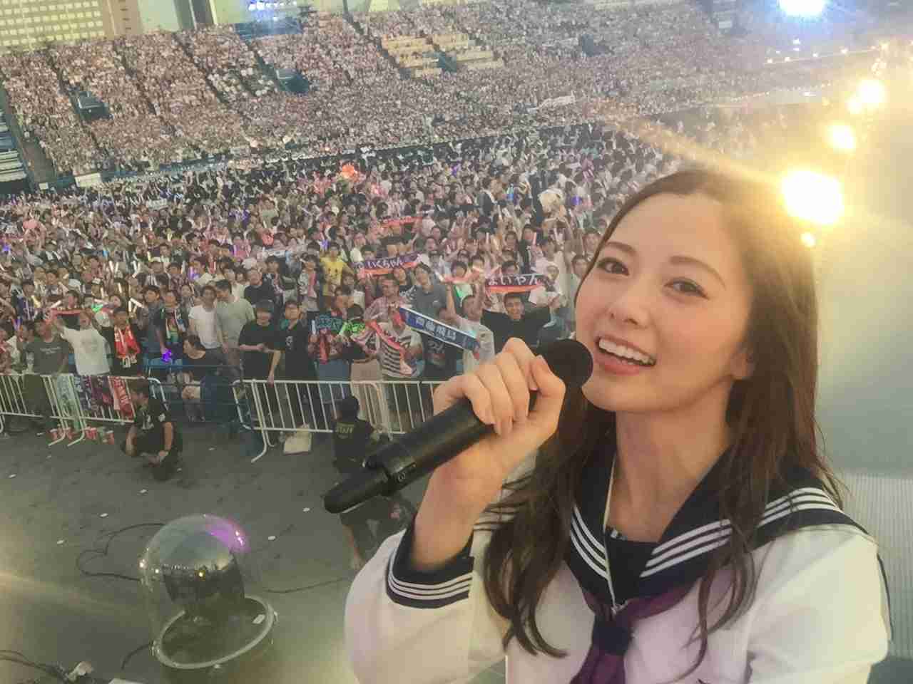 乃木坂46白石麻衣、大ヒット写真集“続編グラビア”が「女神すぎる」と話題