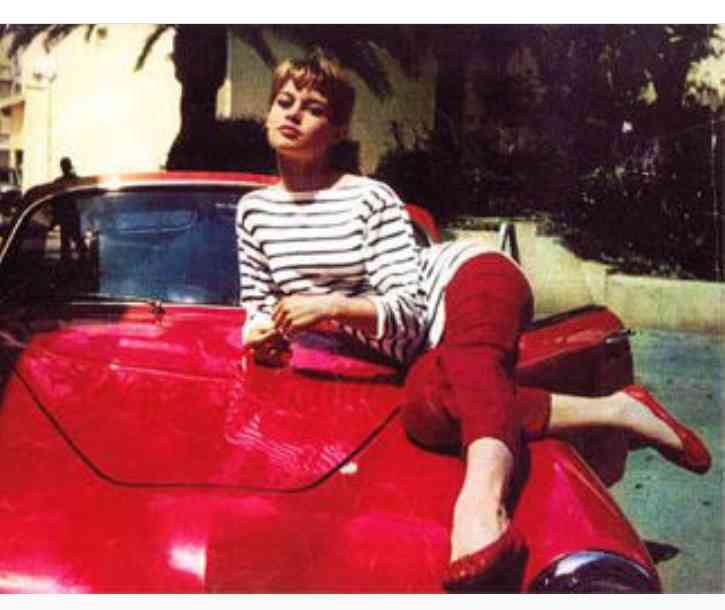 レトロなファッションが好き