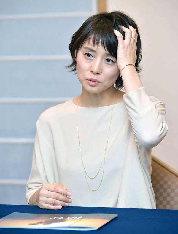 「美少女すぎます」石田ゆり子の“二十歳くらい”のショットが話題……変わらぬ美しさに称賛の声も