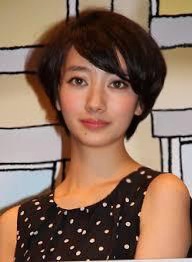 髪をバッサリ切った芸能人 ガールズちゃんねる Girls Channel