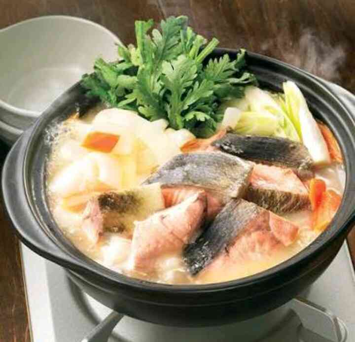 キムチ鍋は2位！「みんなが食べたい鍋」ランキング、1位は…6年連続首位のアレ！
