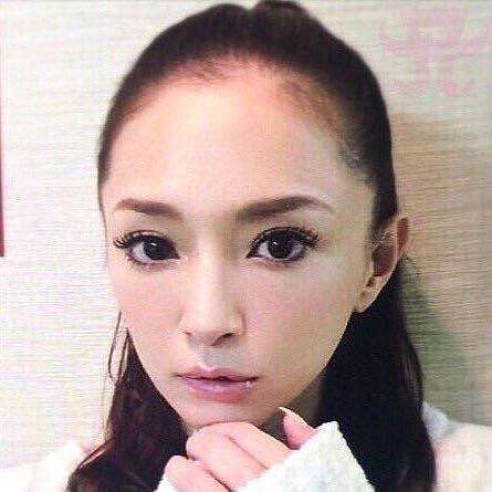 全員、浜崎あゆみに　不思議な光景にファンざわつく「あゆがいっぱい」「圧巻」
