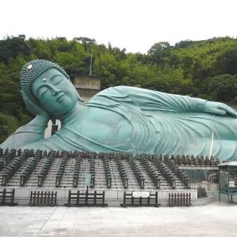 「何でここにいるのかわからない」90歳の車、線路上20ｍ走る…直前で電車停止