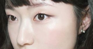一重瞼のアイメイク