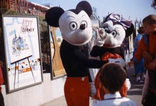本家ディズニーランドの初日がトラブル多すぎて、まったく「夢の国」じゃなかった