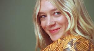 遠藤憲一、女装姿が衝撃的！バーのママ役