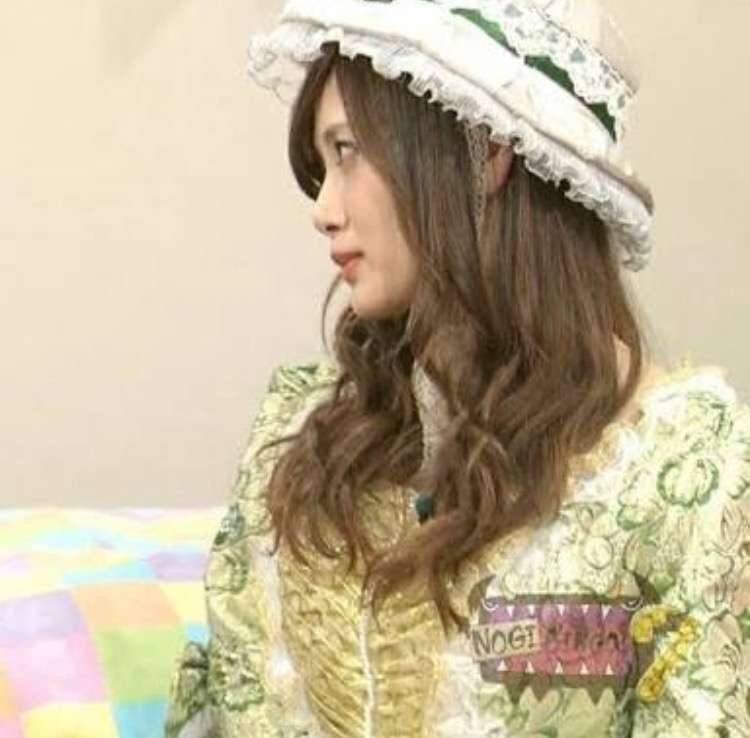 横顔ブスのひと