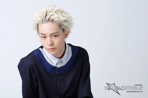 黒髪より金髪の方が似合う有名人
