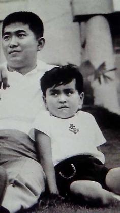 若い頃の政治家を淡々と貼るトピ