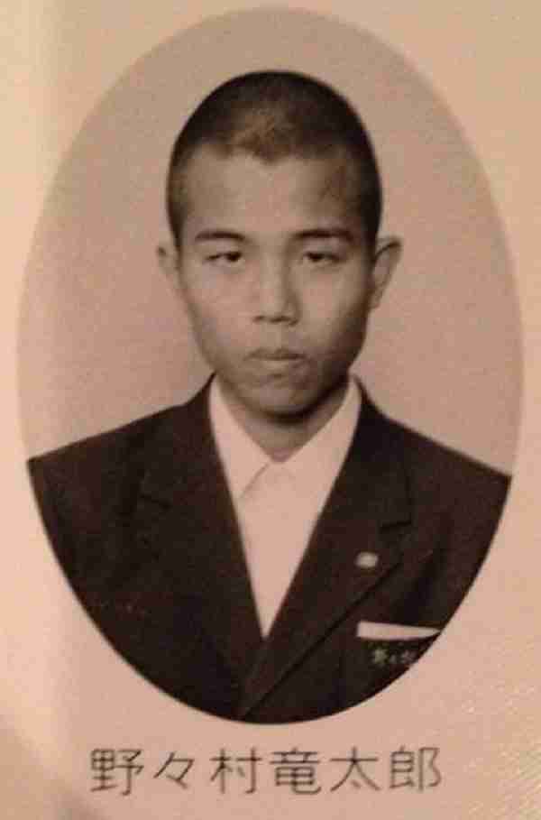 若い頃の政治家を淡々と貼るトピ