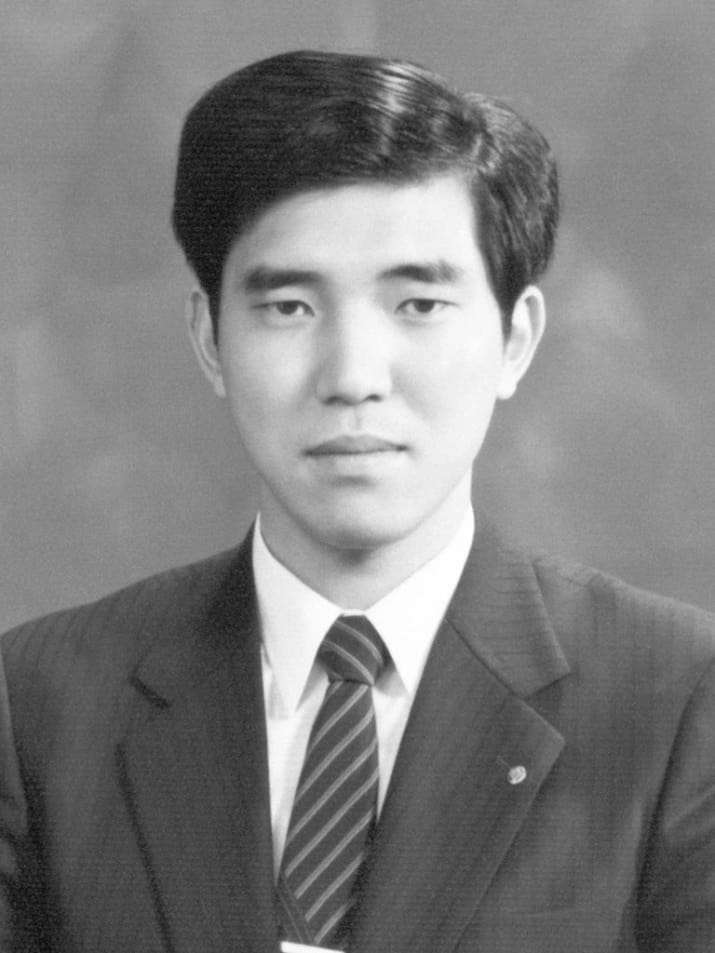 若い頃の政治家を淡々と貼るトピ