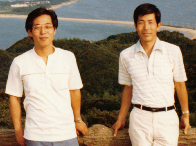 若い頃の政治家を淡々と貼るトピ