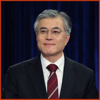 若い頃の政治家を淡々と貼るトピ